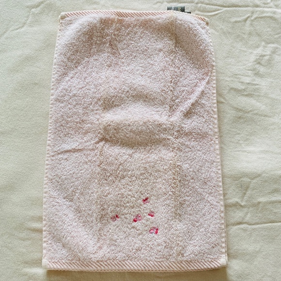 Set of 4 I Embroidered Turkish Fingertip Towels - Picture 14 of 16